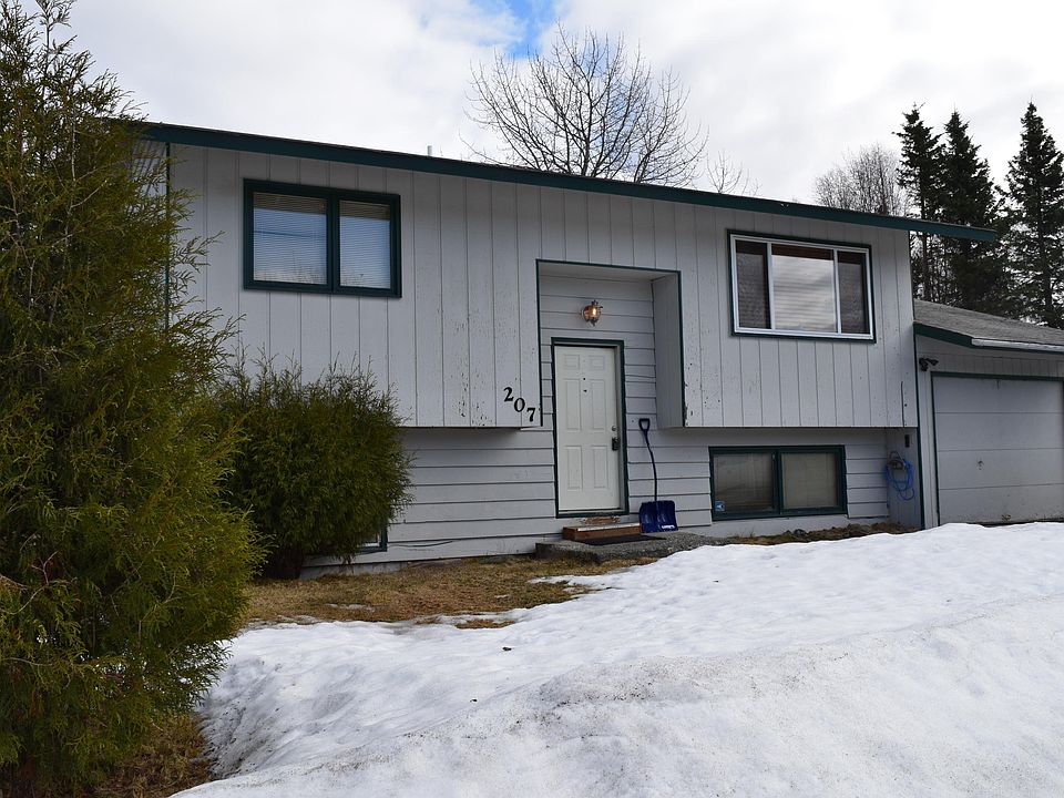 1st image of 207 Sterling Ct