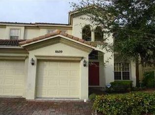 8609 Palisades Lake Dr, West Palm Beach, FL 33411