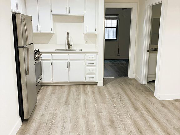 2nd image of 4906 Rosewood Ave #102