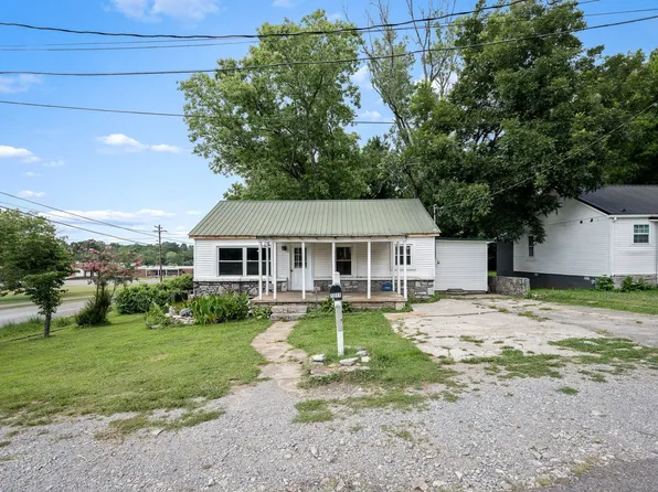 1211 Swanson Blvd, Fayetteville, TN 37334
