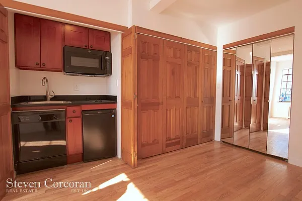 Rented by Steven Corcoran Real Estate | media 3