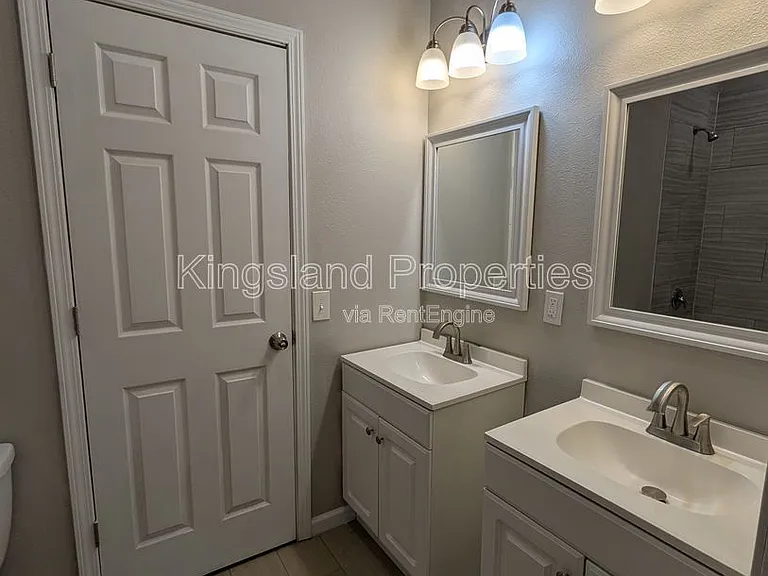 3242 Michigan Ave — Photo 10