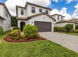 8785 Madrid CIR, NAPLES, FL 34104