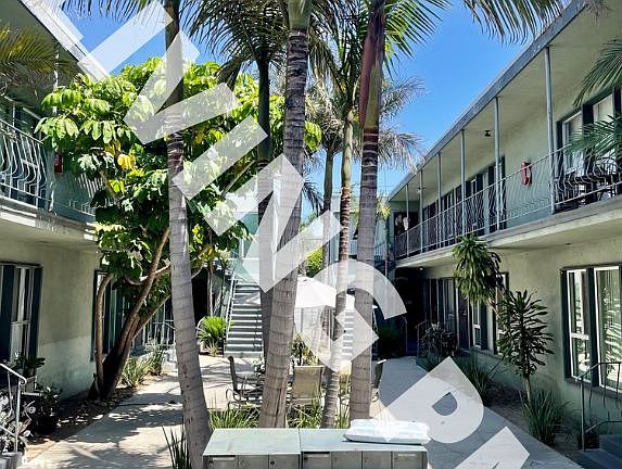 2nd image of 436 Cedar Ave Unit 7