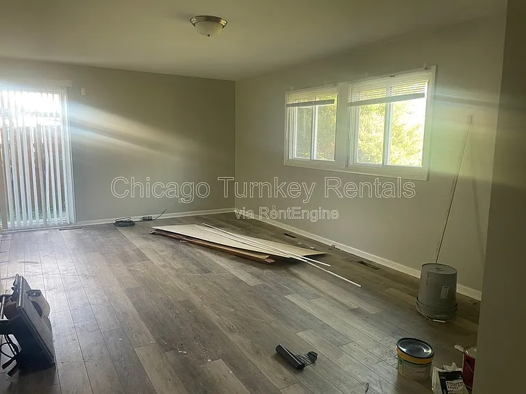 3212 Charlemagne Ave — Photo 3