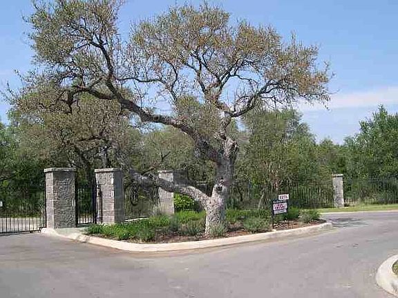 2nd image of 22949 Angostura Blvd