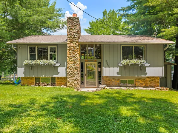 6254 Grosbeak Ct, Nineveh, IN 46164