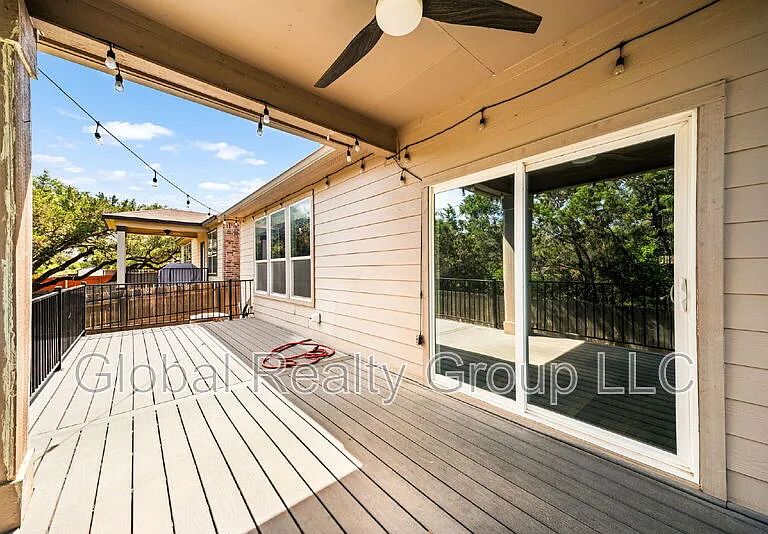 4610 Sebastian Oak — Photo 7