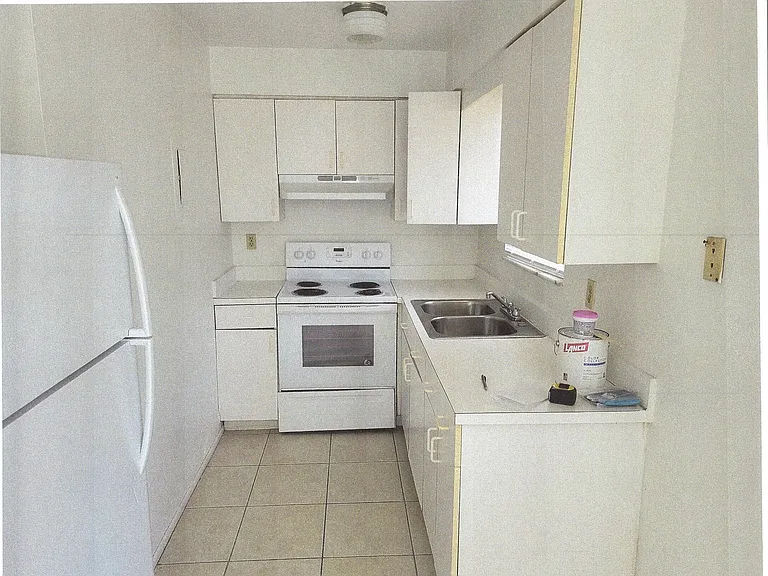 4927 Coronado Pkwy #2 — Photo 2