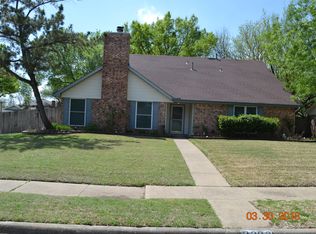 3302 Graybar Dr, Garland, TX 75040