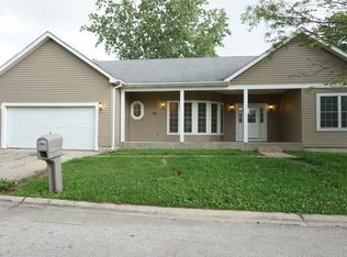 3723 Willow Crest Dr, Zion, IL