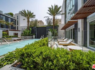 9000 W 3rd St #211, Los Angeles, CA 90048