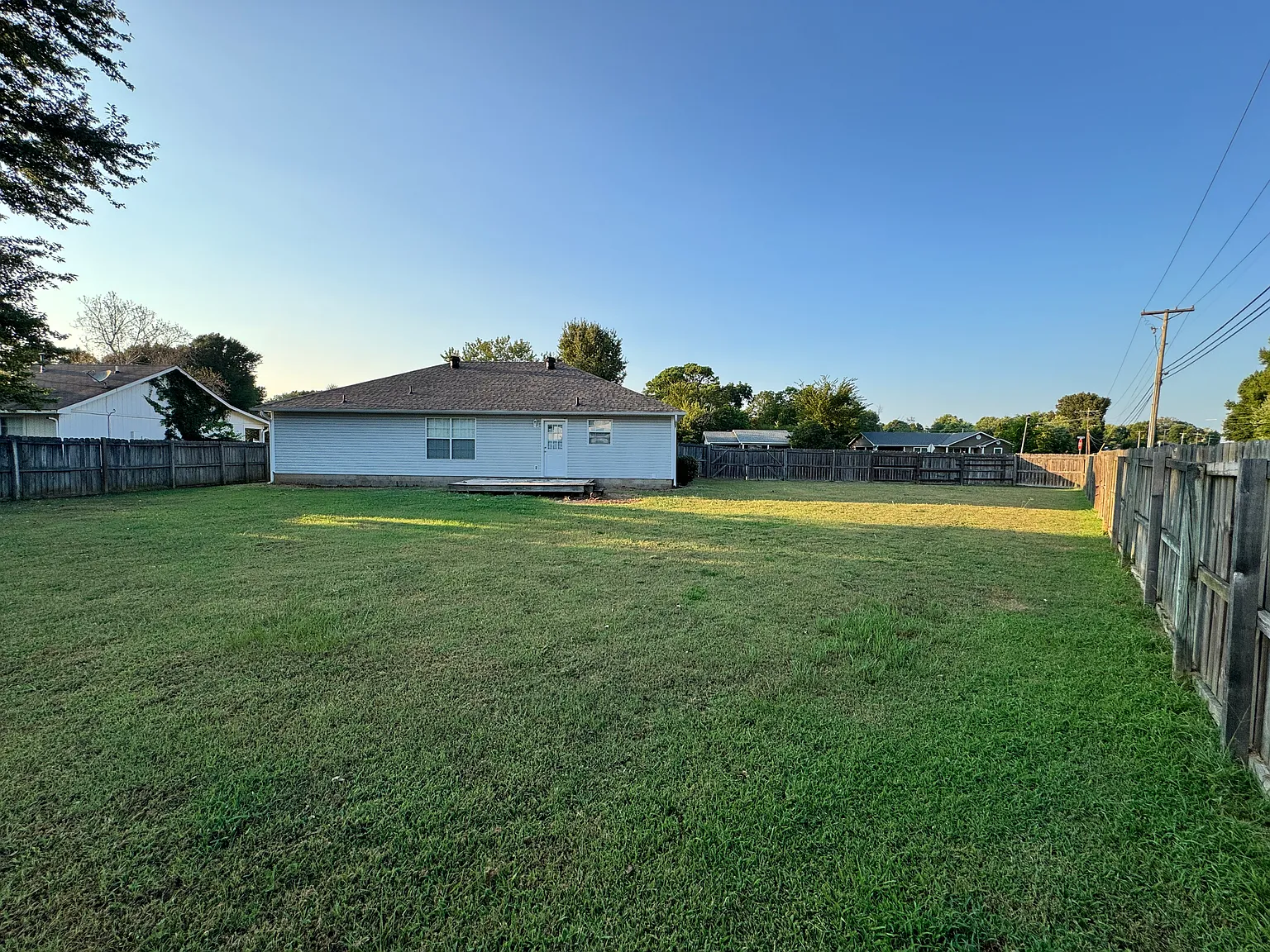 3 bed, 1201 sqft, $1,475 — Photo 2