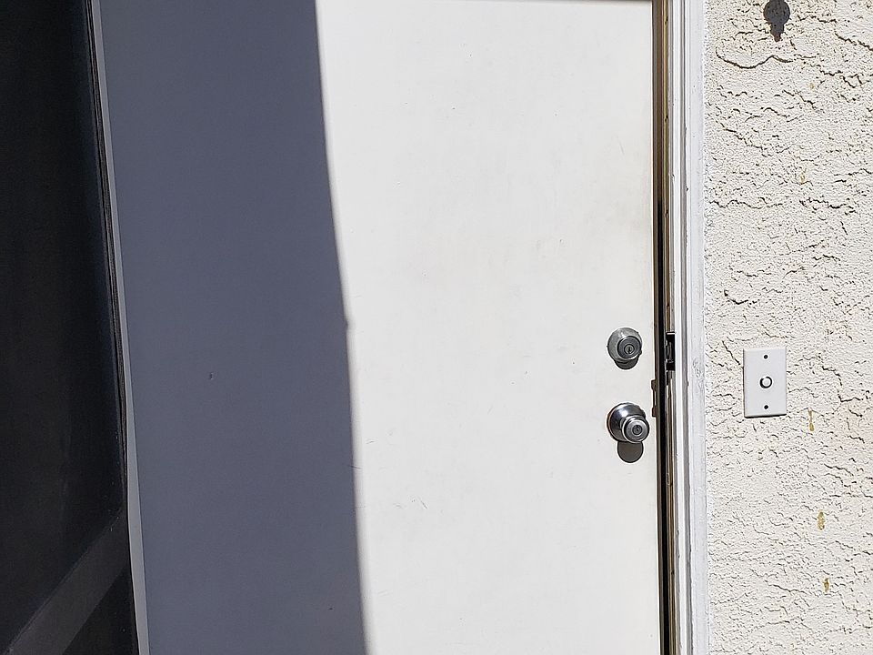 1st image of 5042 Dunbar Dr #C
