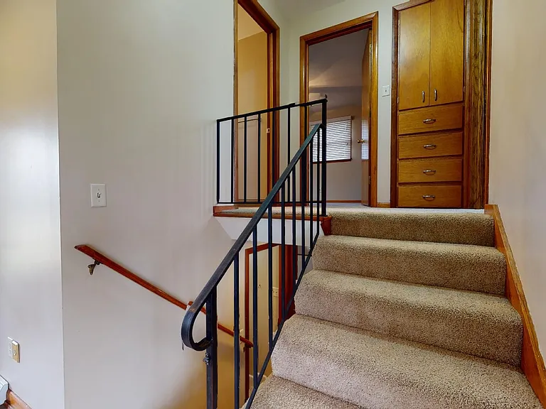 2409 Jackson St — Photo 8