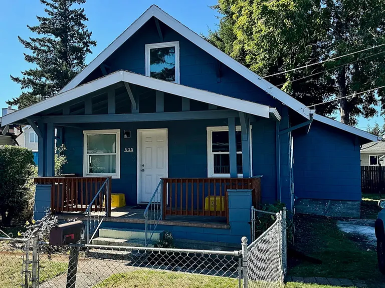 535 NE 94th Ave — Photo 1