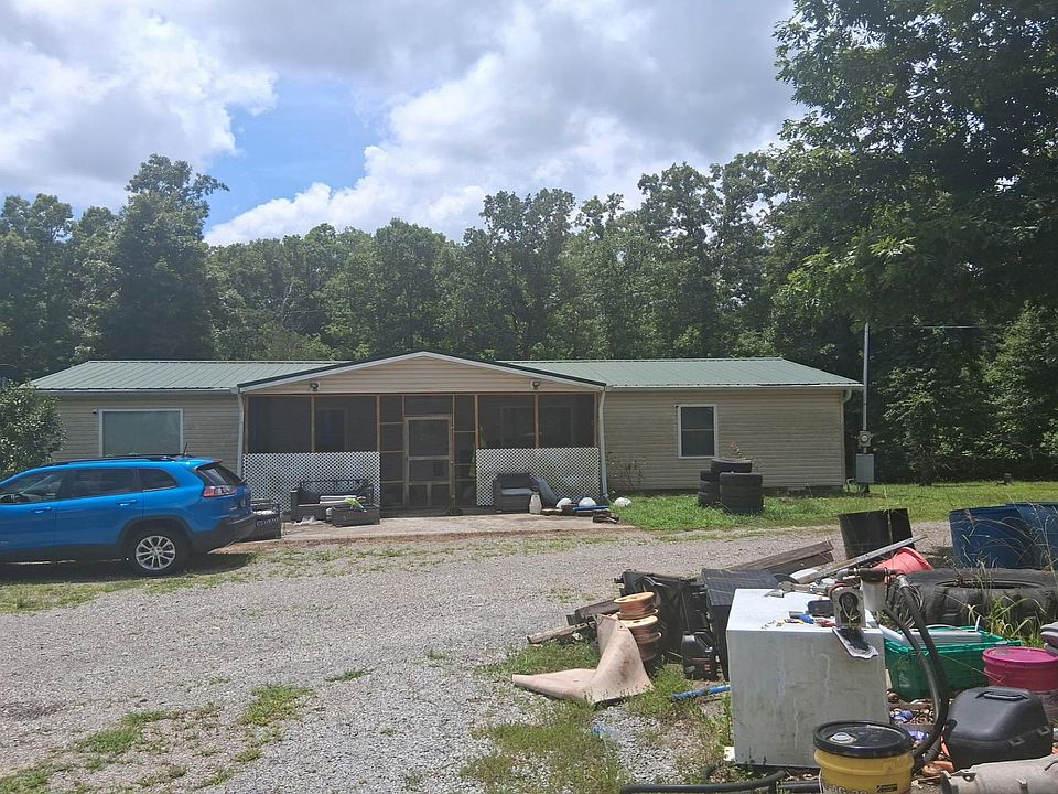 1st image of 565 Rocky Dr