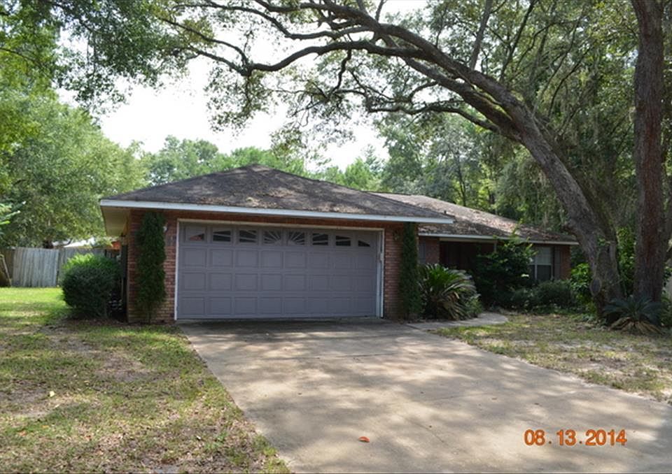 1st image of 38 Dogwood Pl
