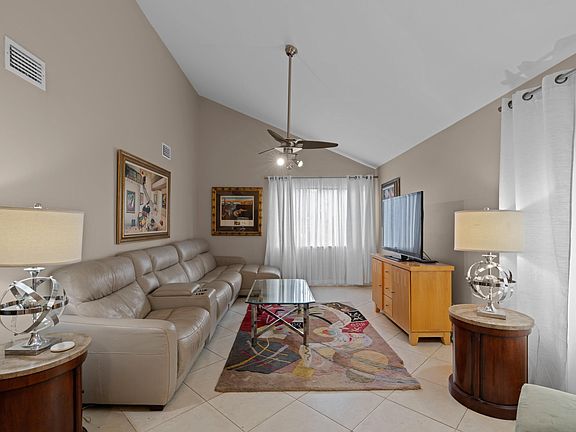 3rd image of 21589 Casa Monte Court