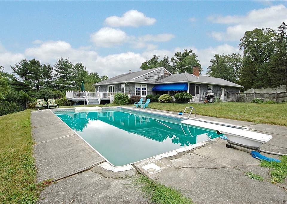4 Reservoir Rd, Goshen, NY 10924 Zillow