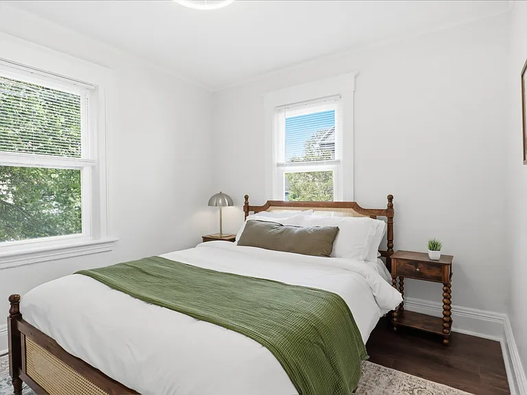 461 Benton St — Photo 18