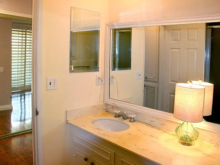 5266 Lindley Ave — Photo 23