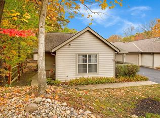 352 Hidden Ravines Dr, Powell, OH 43065