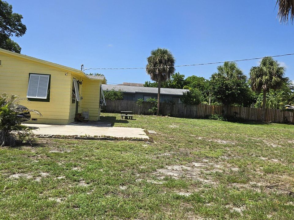 2nd image of 239 NE 18th Avenue