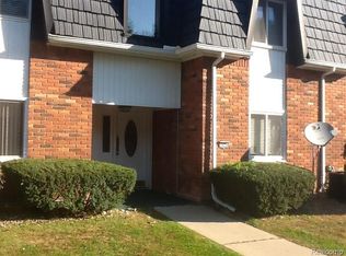 1826 Colonial Village Way APT 1, Waterford, MI 48328