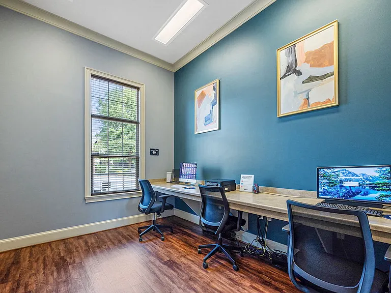 Centerville Manor Apartments — Photo 15