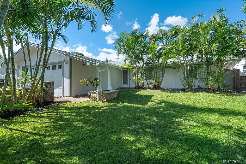 Building Photo - Hamakua Dr