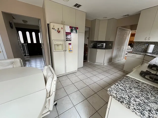 5 Glenn Dr — Photo 9