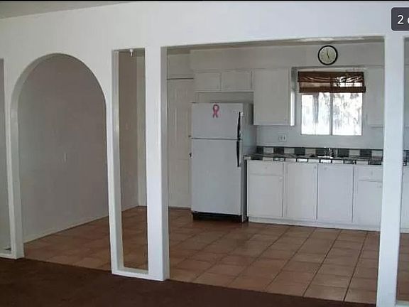 3rd image of 1703 S Hardy Dr