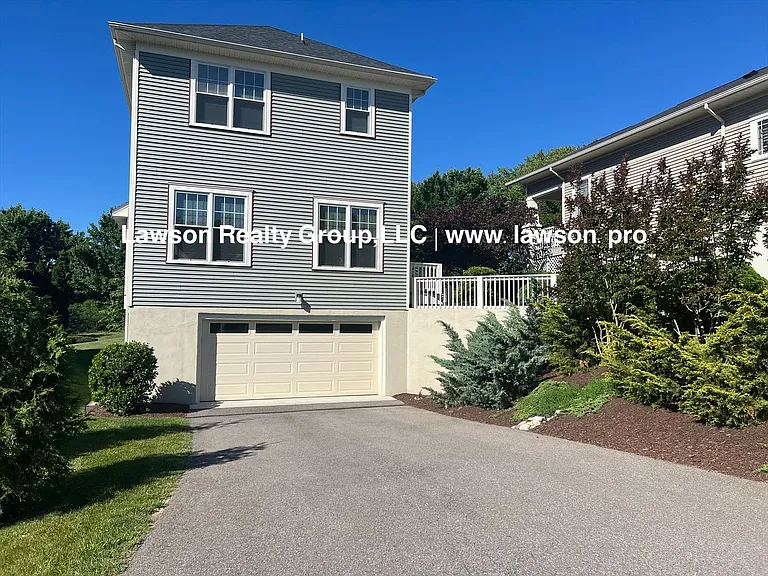 3602 Colonial Green Cir SW — Photo 2
