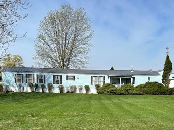 6189 Wildwood Dr, Elwell, MI 48832