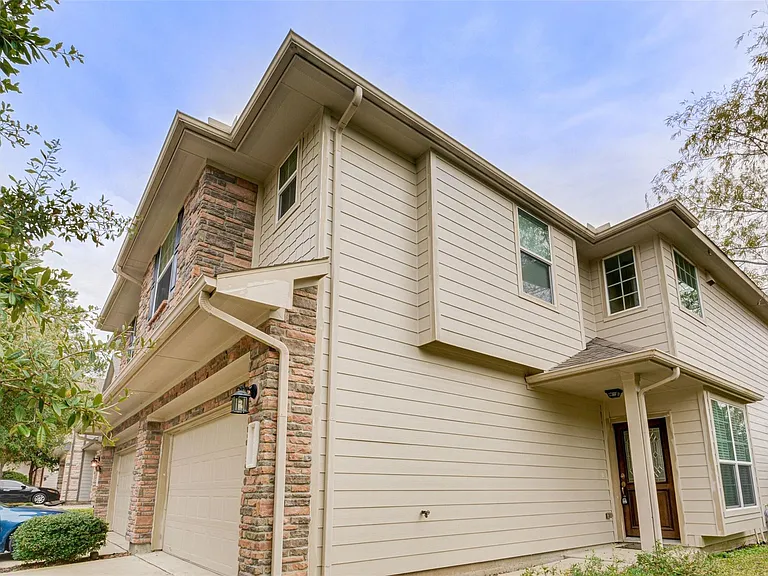 23 Fairlee Ct — Photo 3
