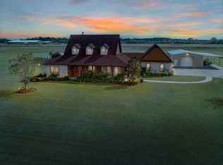 16797 Hamshire Rd, Winnie, TX 77665