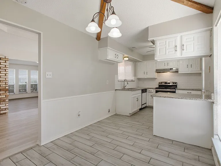 7306 Ridgeview Dr — Photo 17