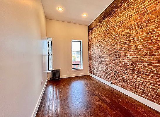 5th image of 185 Quincy St #C3