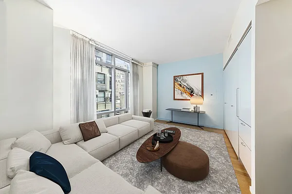 Sold by R New York | media 2