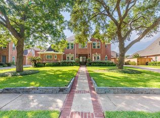 3114 W Autumn Run Cir, Sugar Land, TX 77479