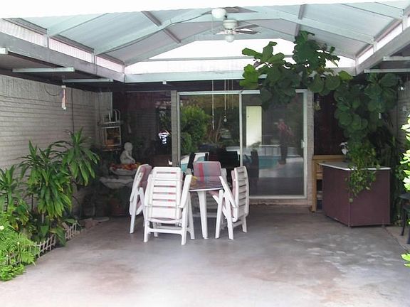 COVERED PATIO