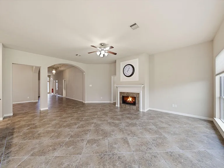 10703 Twilight Creek Ln — Photo 15