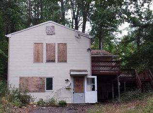 96 Island Rd, Lunenburg, MA 01462