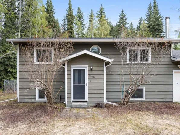 2708 Scotch Pine Dr, North Pole, AK 99705