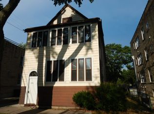 7215 N Damen Ave, Chicago, IL 60645