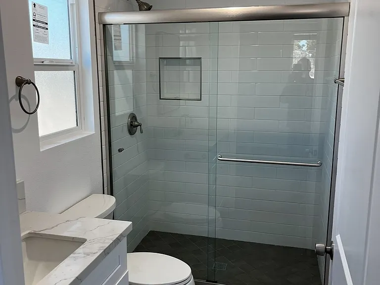 10305 Rosewood Ave #B — Photo 14