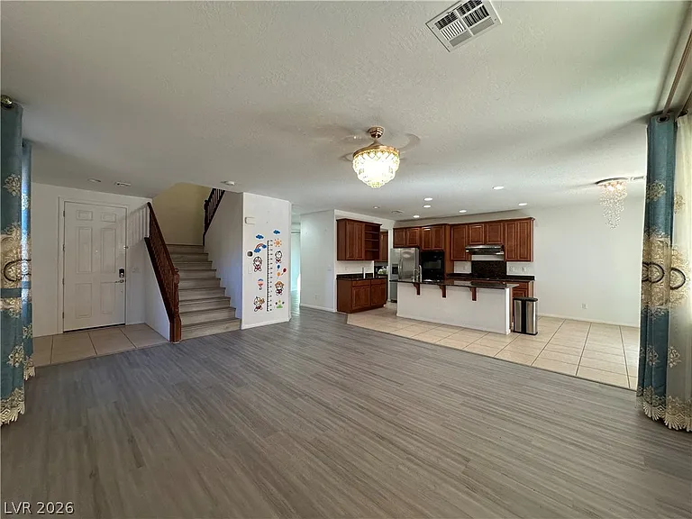9325 Goldenbush Ct — Photo 5