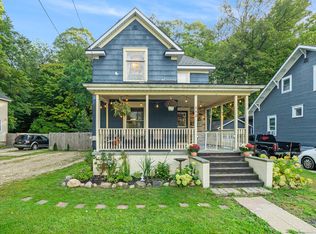 242 N Main St, Allegan, MI 49010