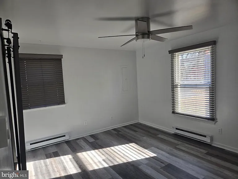 311 E Park Ave — Photo 6